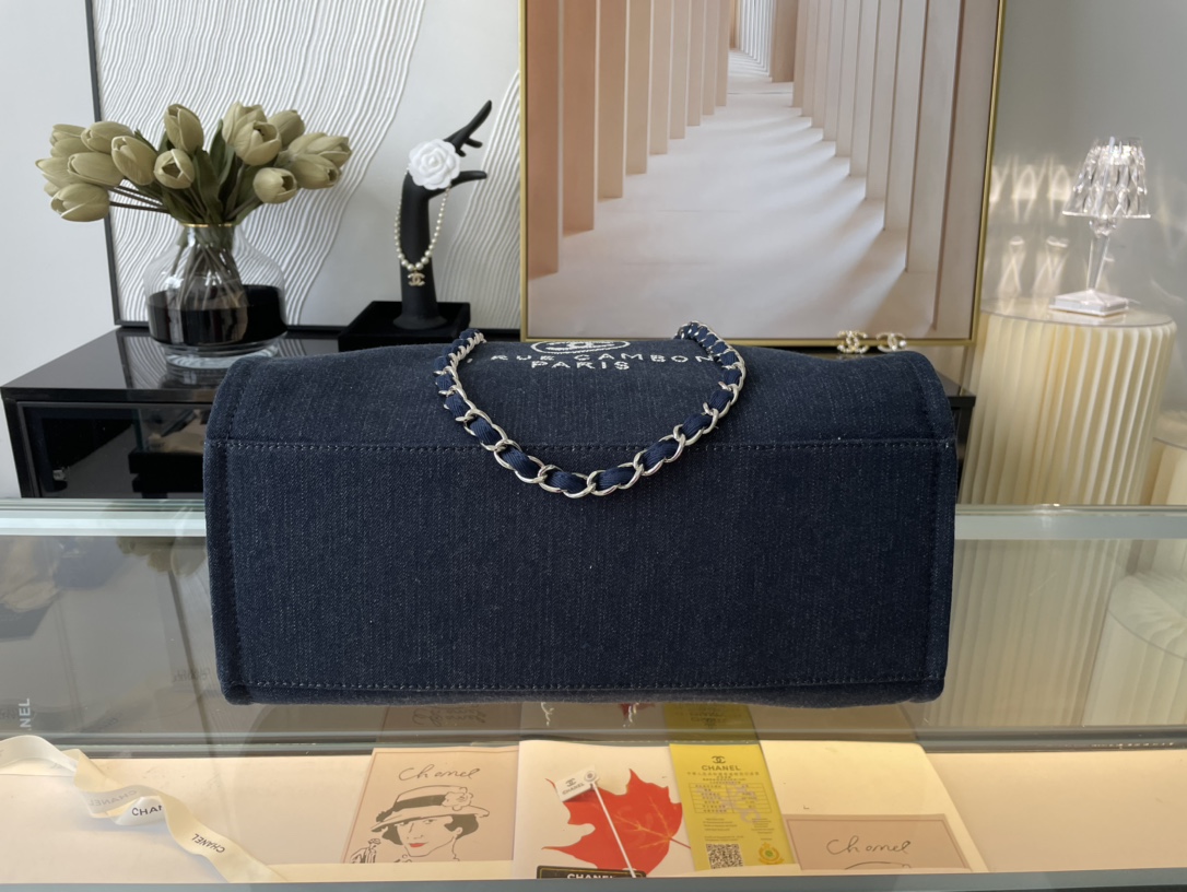 large shopping bag