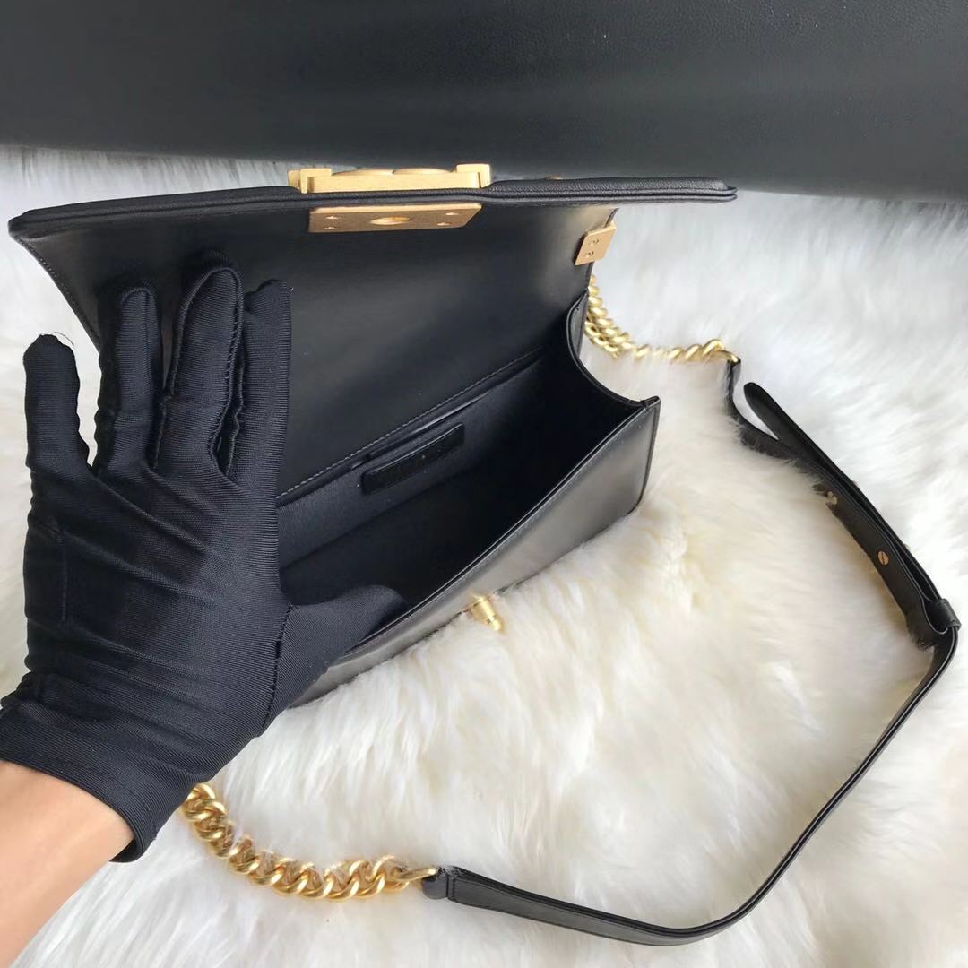 A67085, Small BOY CHANEL Handbag, Calfskin