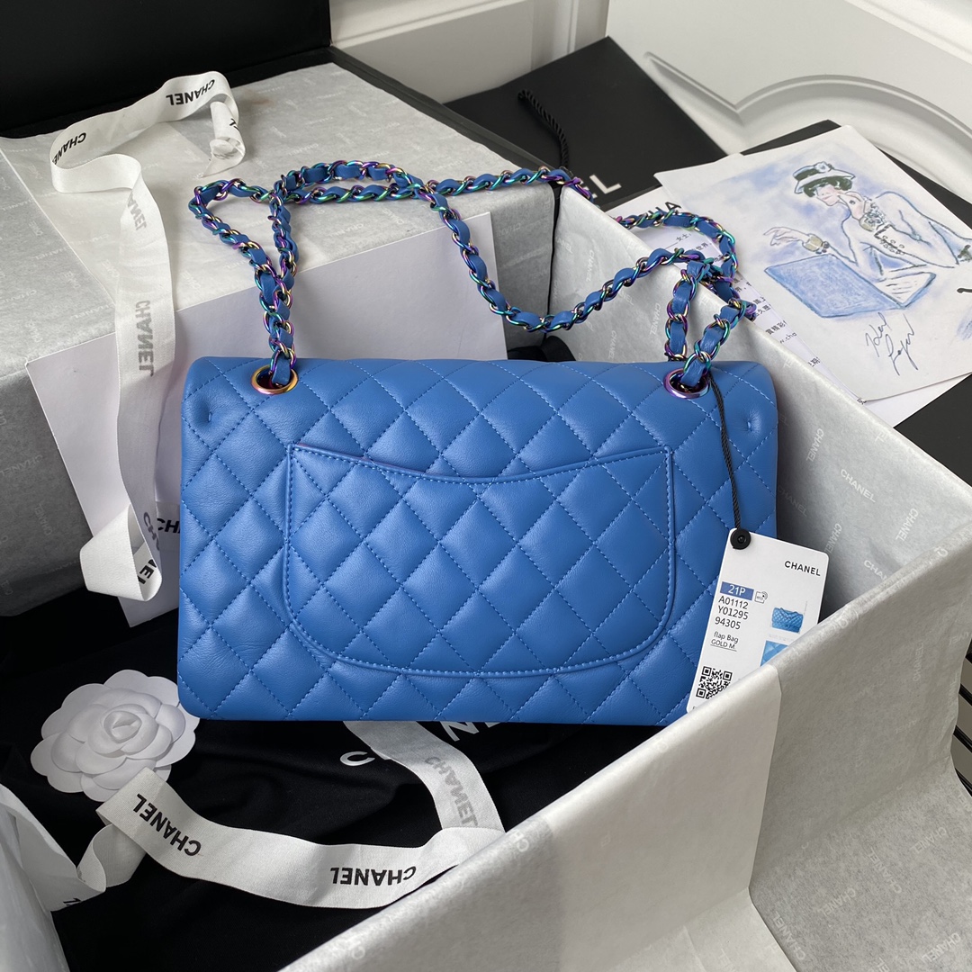 A1112, Chanel Classic Handbag & Cross Body Bag