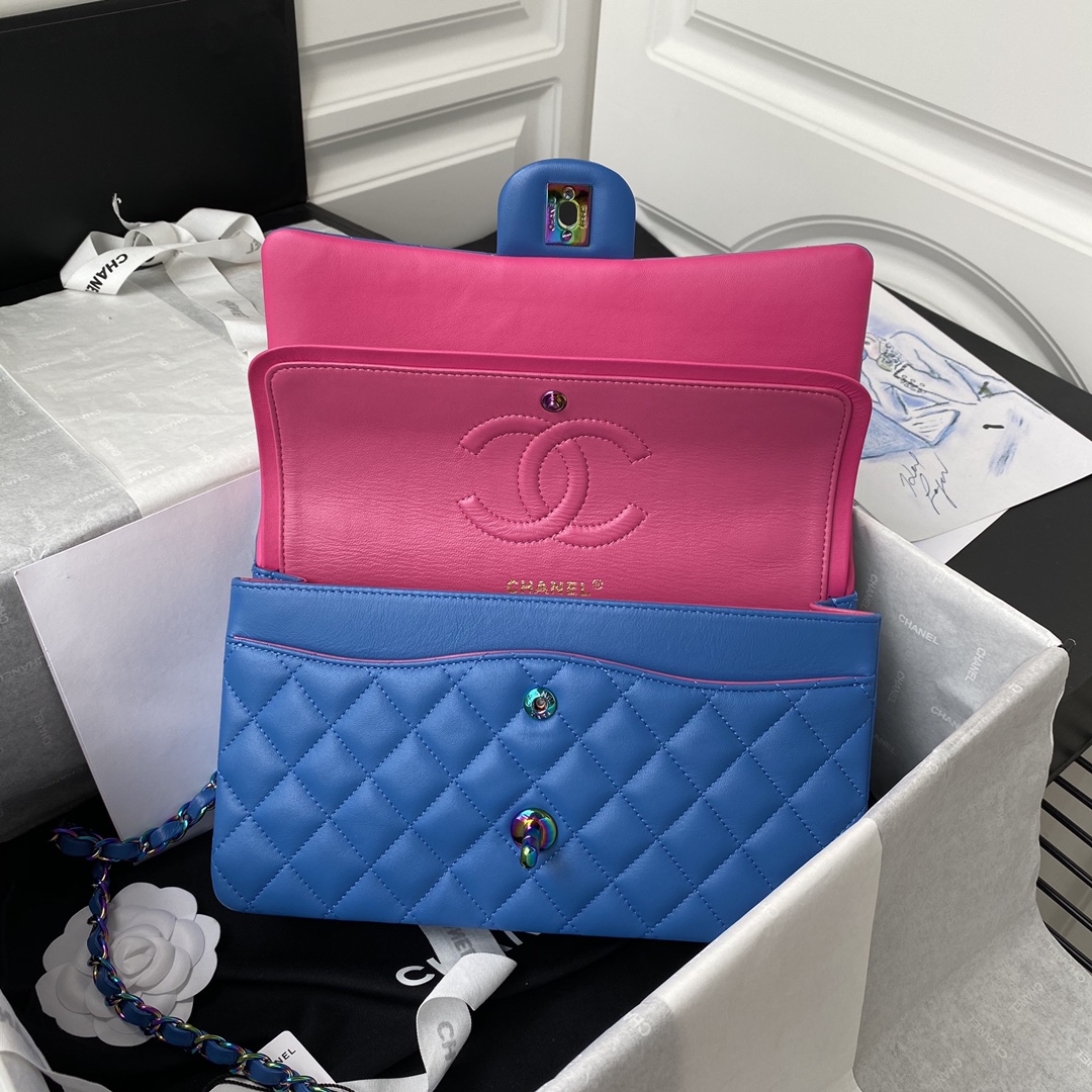 A1112, Chanel Classic Handbag & Cross Body Bag
