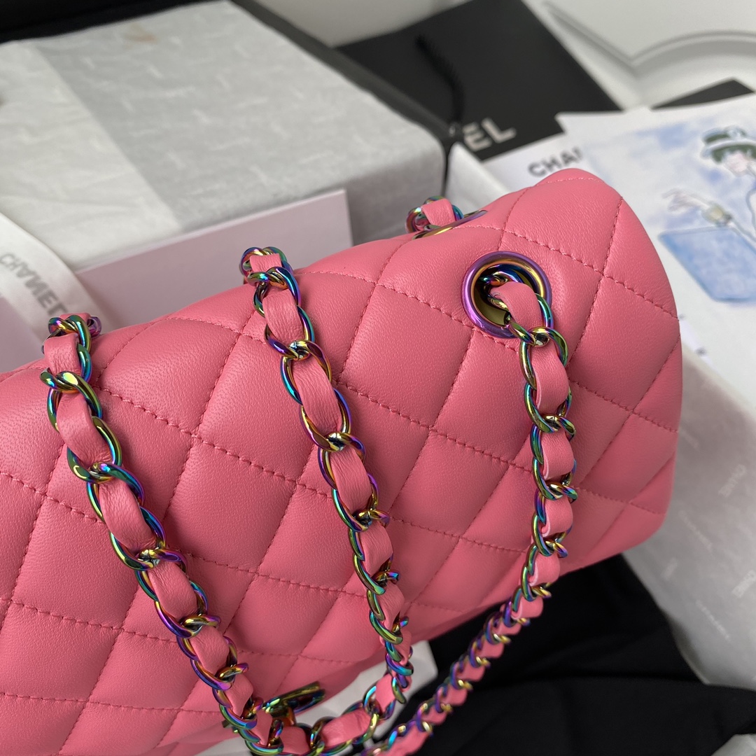 A1112, Chanel Classic Handbag & Cross Body Bag