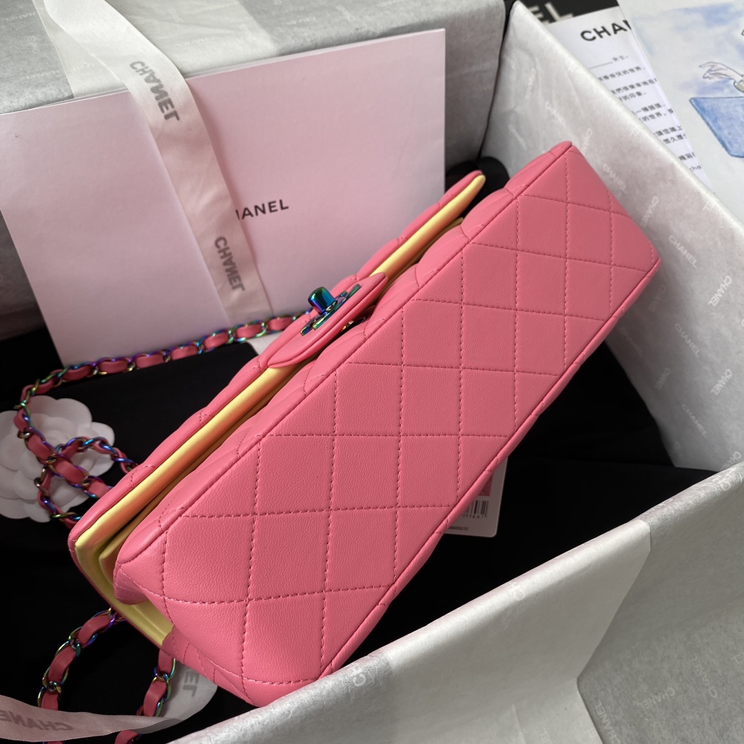 A1112, Chanel Classic Handbag & Cross Body Bag