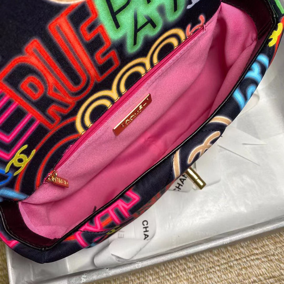 AS1160 chanel 19 handbag