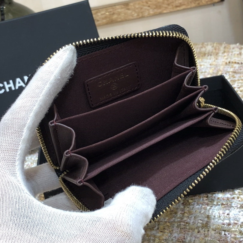 classic zipped coin purse