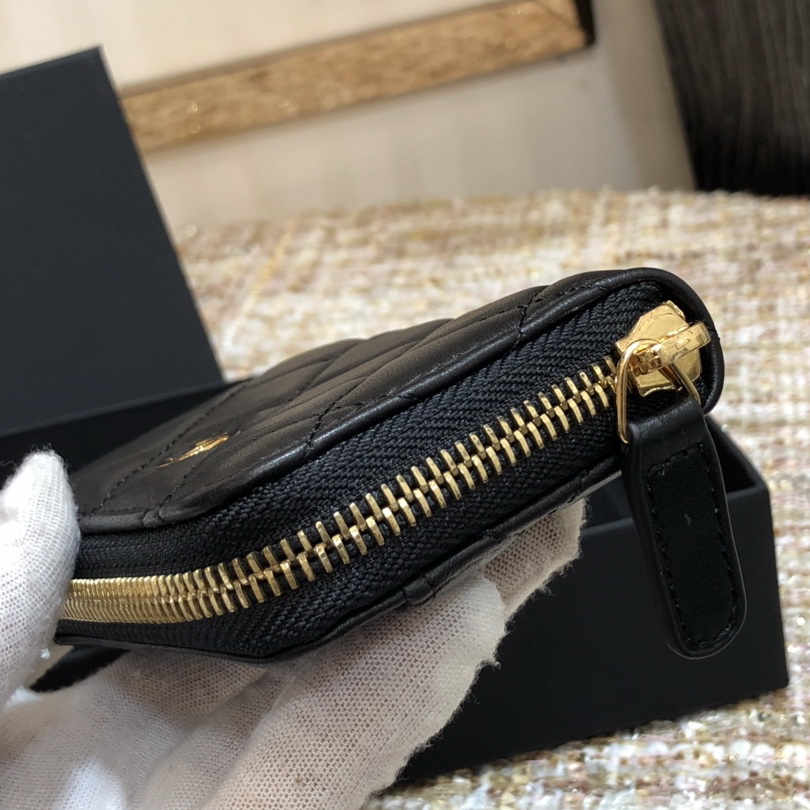 AP0216 classic zipped coin purse