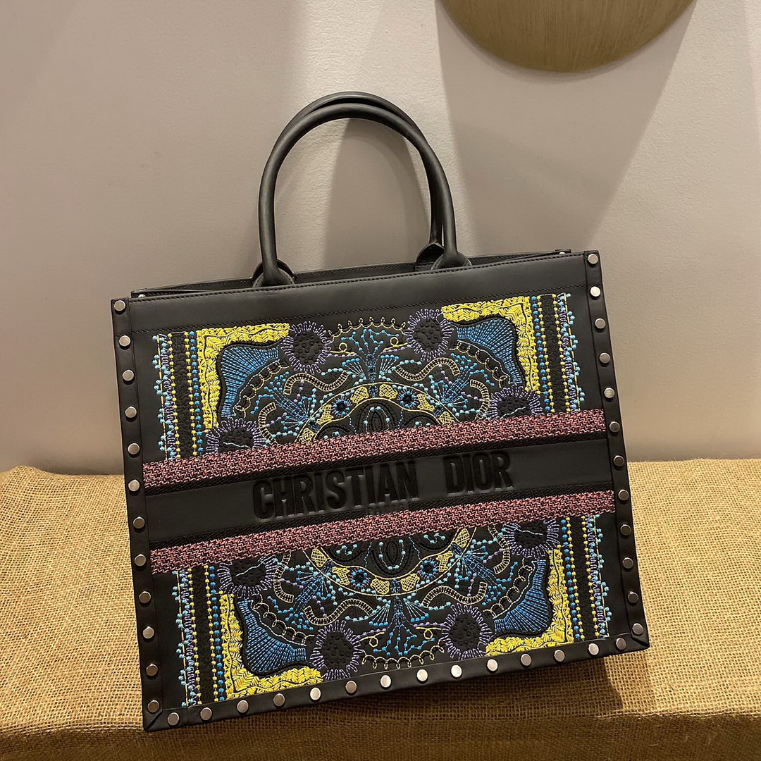 DIOR BOOK TOTE