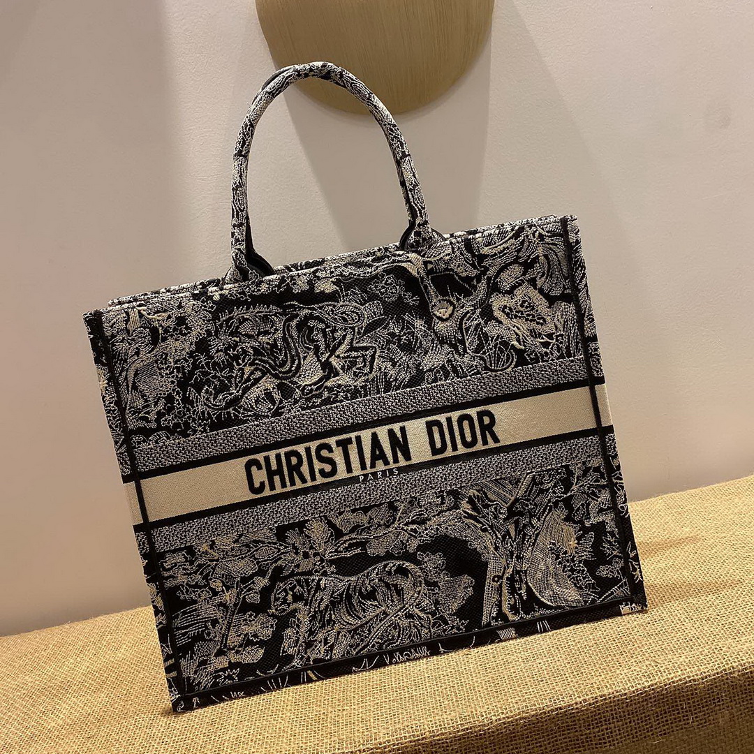 DIOR BOOK TOTE