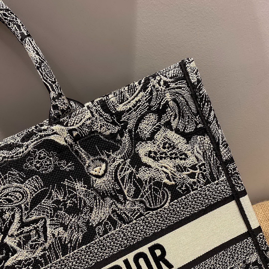 DIOR BOOK TOTE