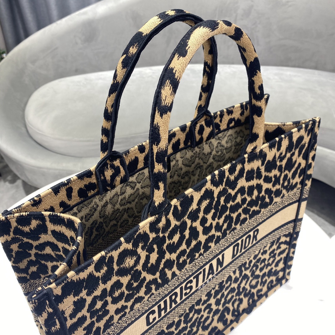 DIOR BOOK TOTE