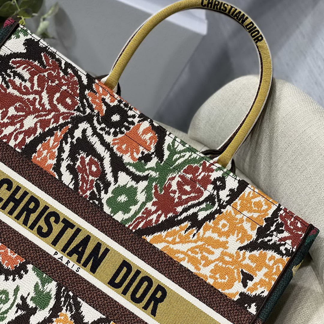 DIOR BOOK TOTE