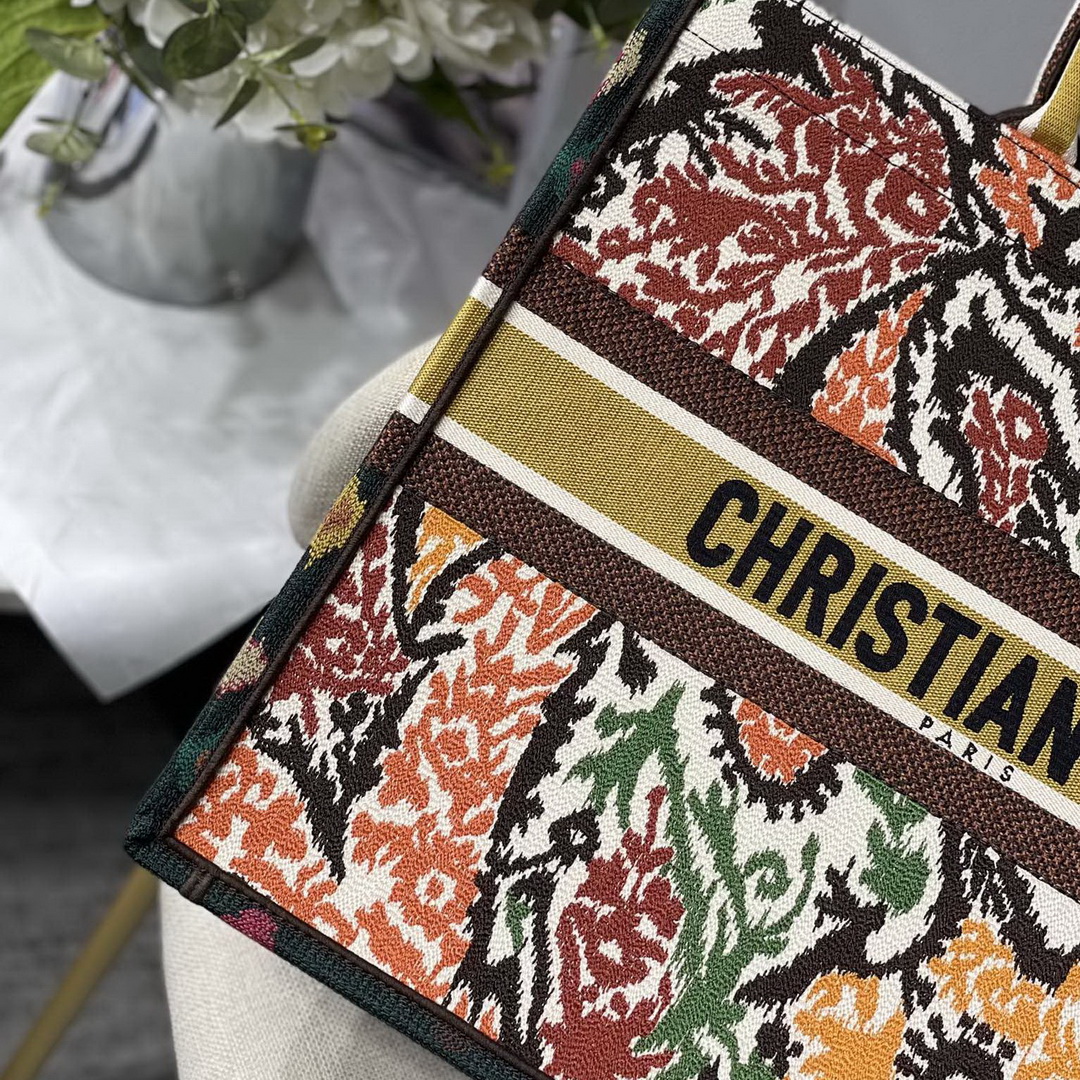 DIOR BOOK TOTE