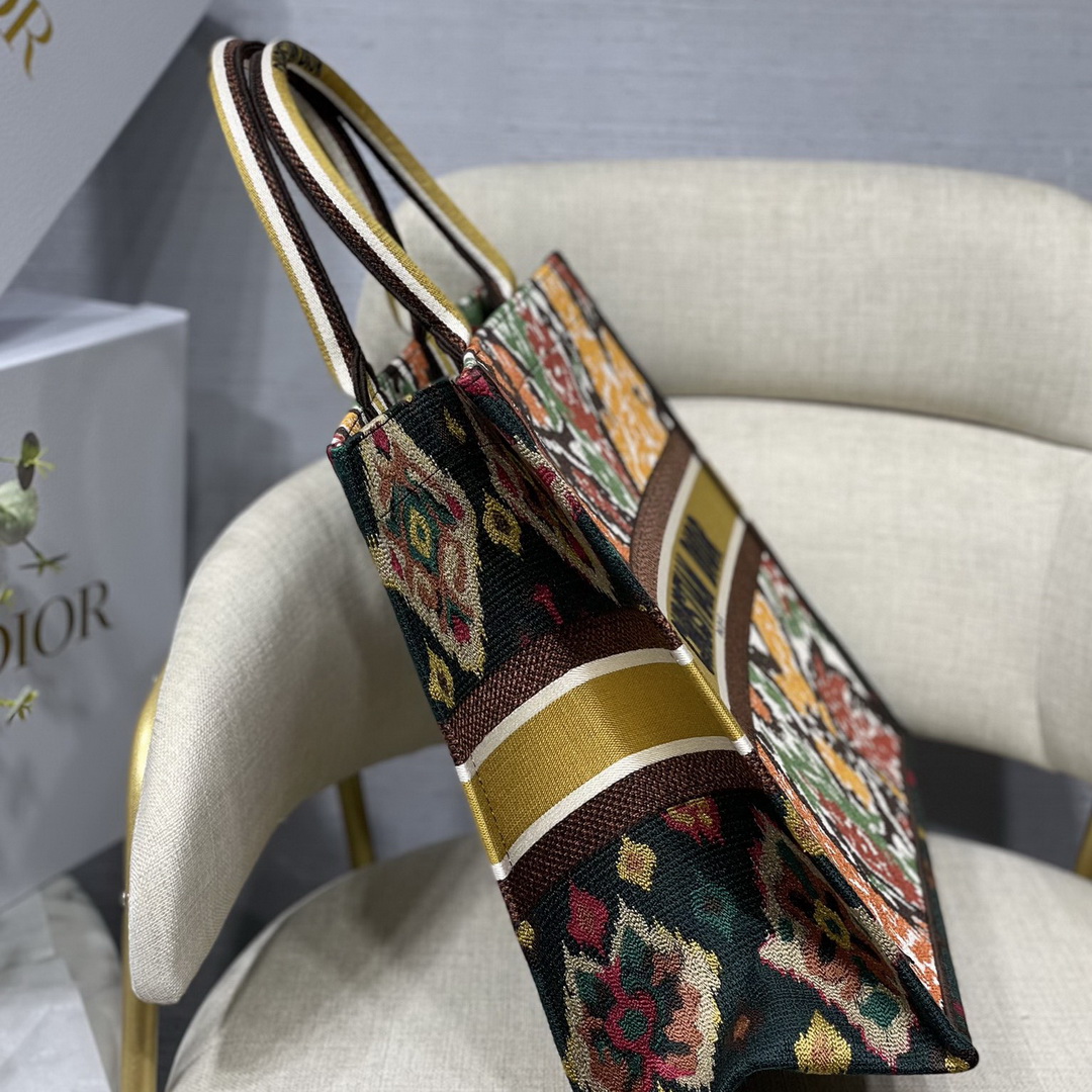 DIOR BOOK TOTE