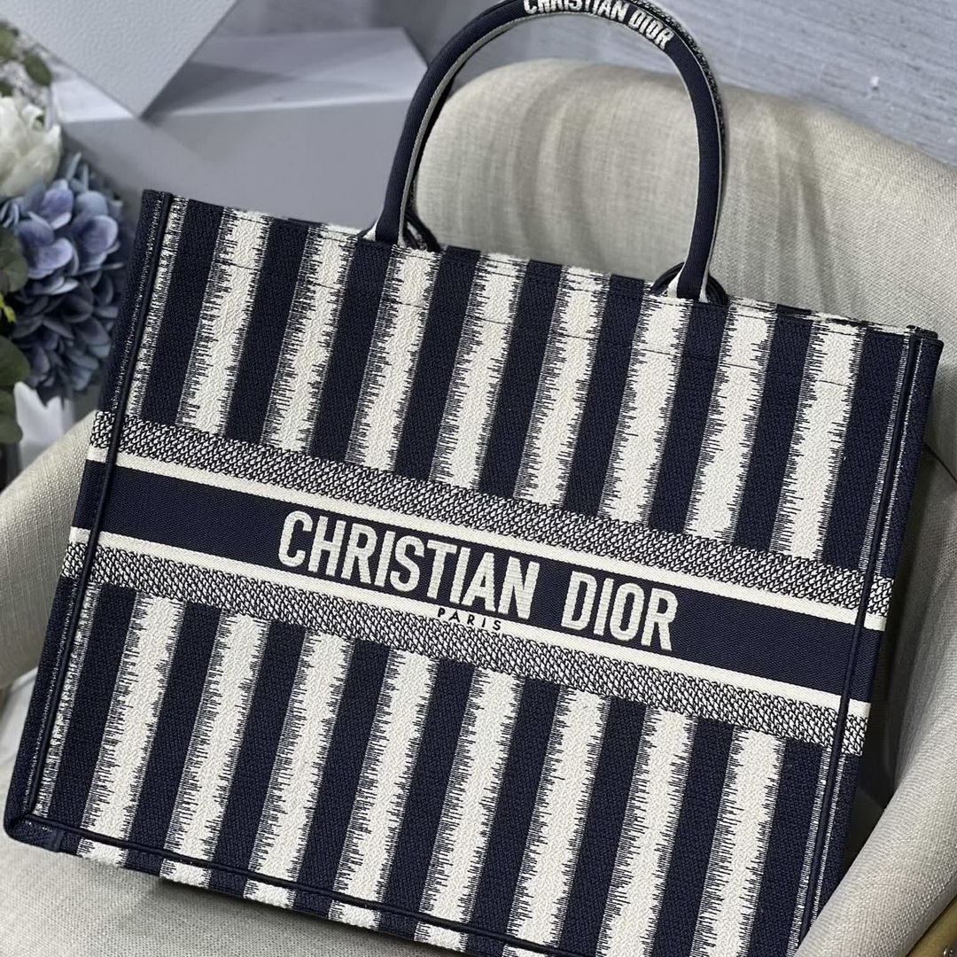 DIOR BOOK TOTE