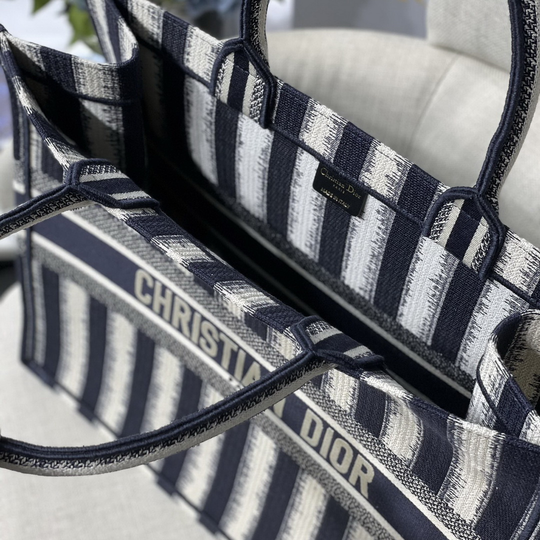 DIOR BOOK TOTE