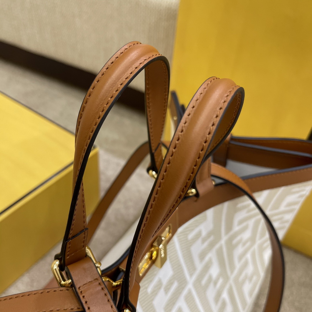 PEEKABOO X-TOTE, Embroidered