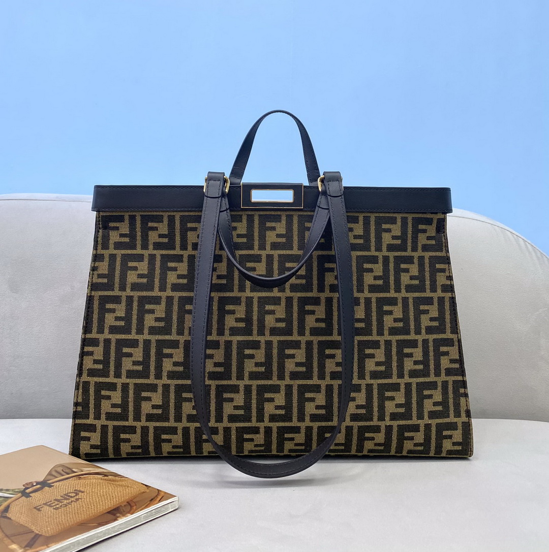 PEEKABOO X-TOTE