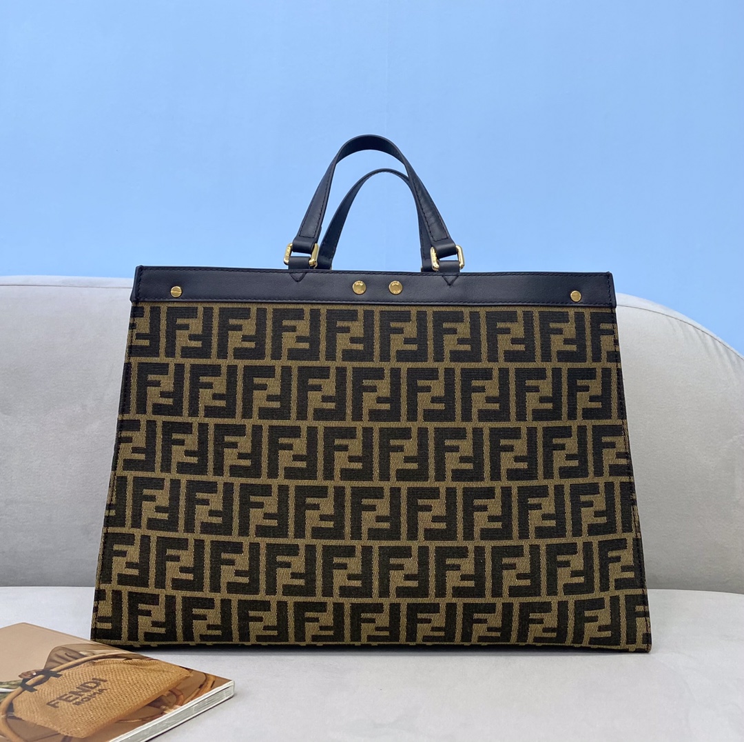 PEEKABOO X-TOTE