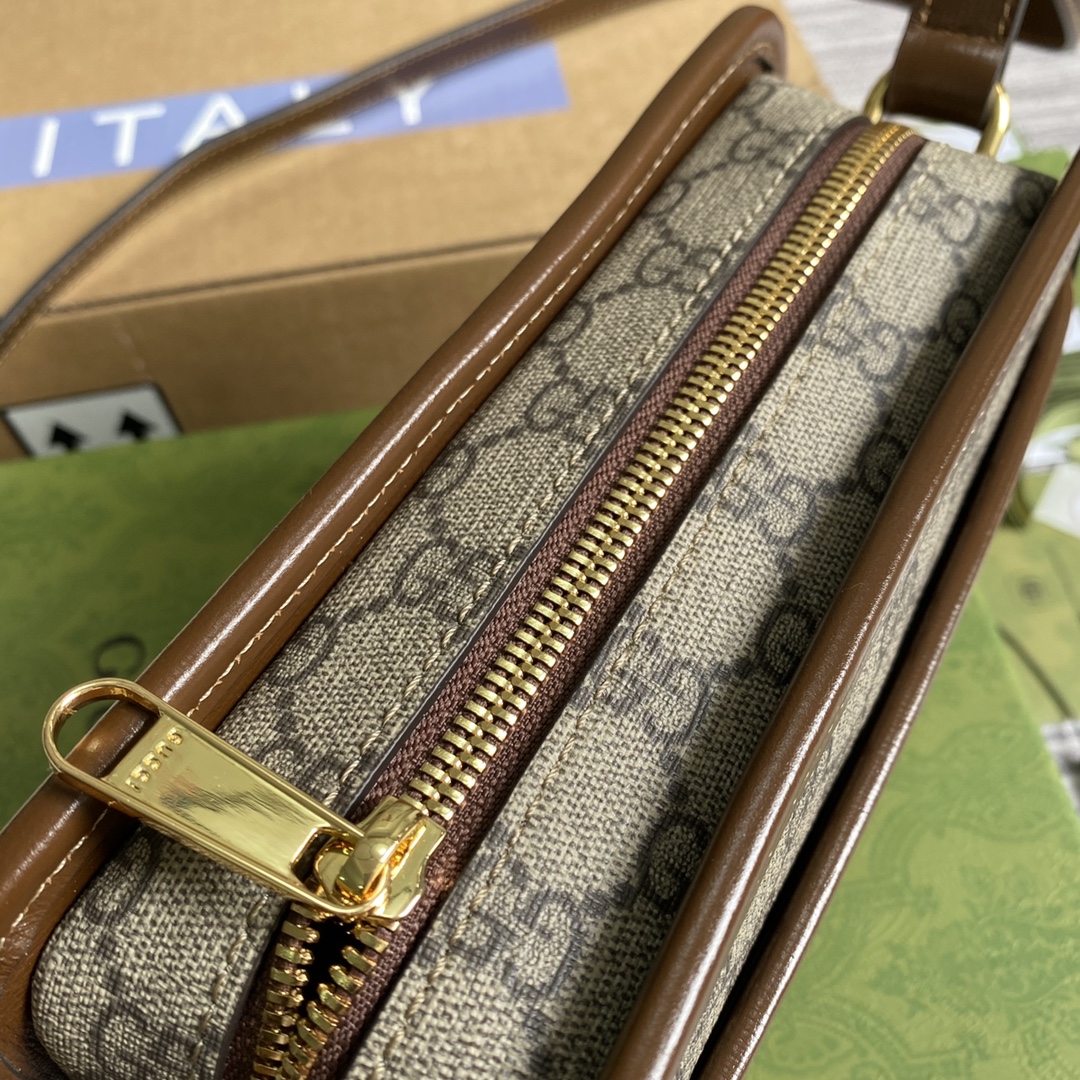 658572 Mini bag with Interlocking G 