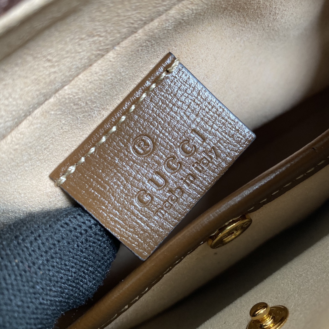 658572 Mini bag with Interlocking G 