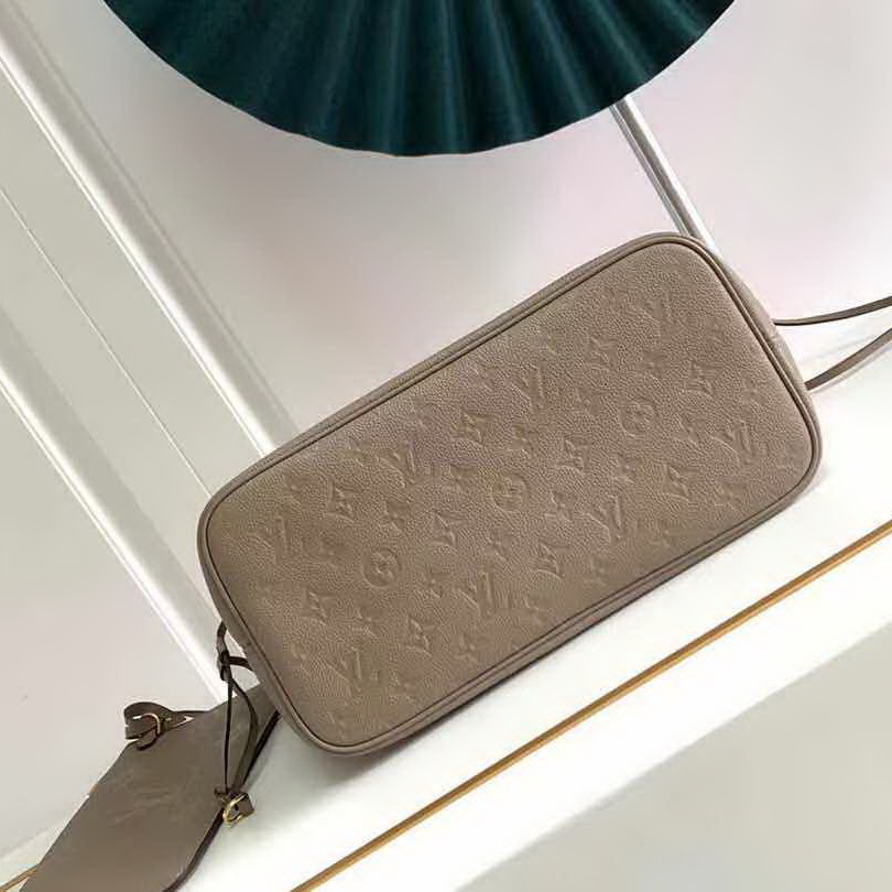 M45686  NEVERFULL MM