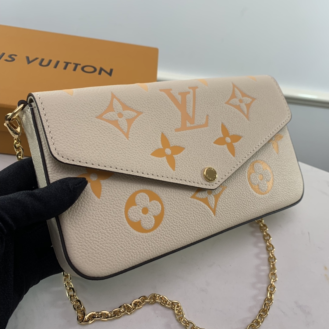 M80498  FÉLICIE POCHETTE