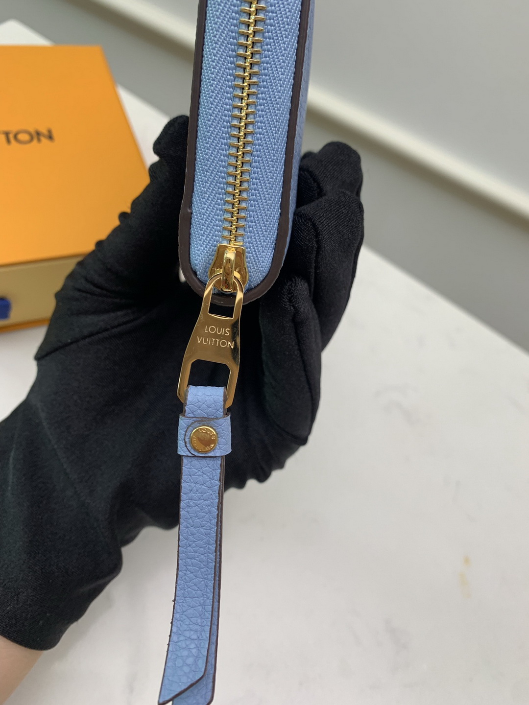 M80408  ZIPPY COIN PURSE