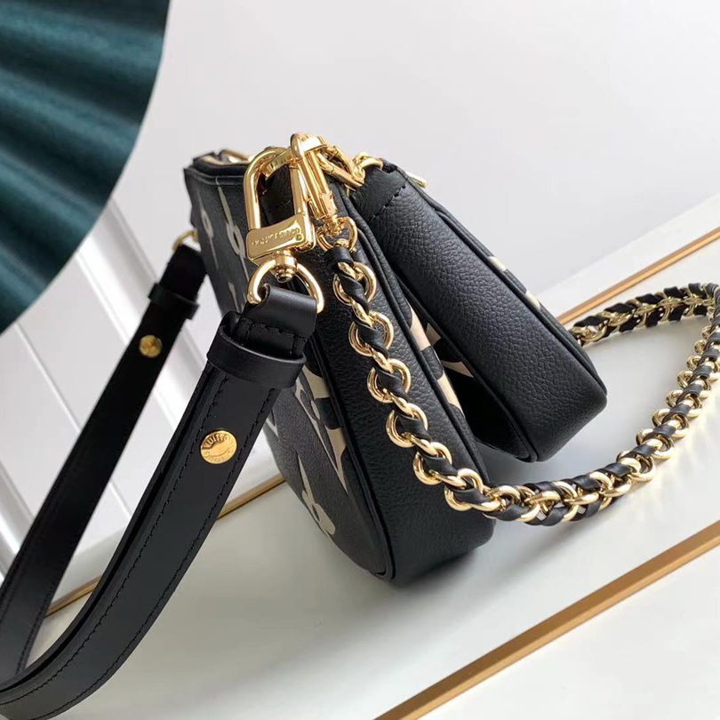 M45777  MULTI POCHETTE ACCESSOIRES