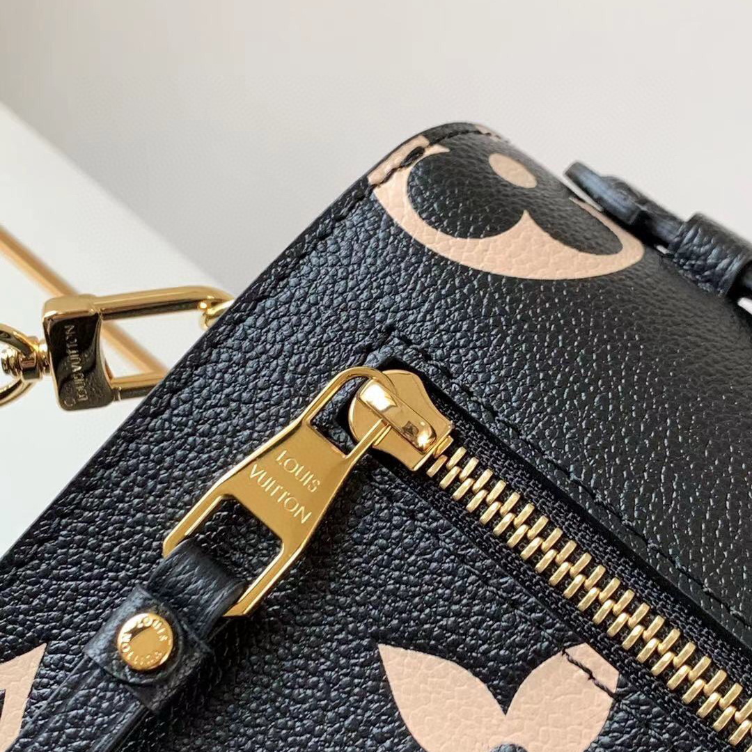 M45773  POCHETTE MÉTIS