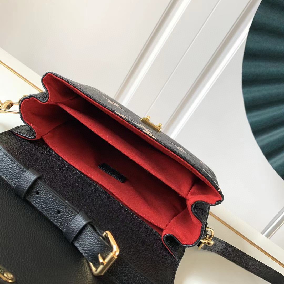 M45773  POCHETTE MÉTIS