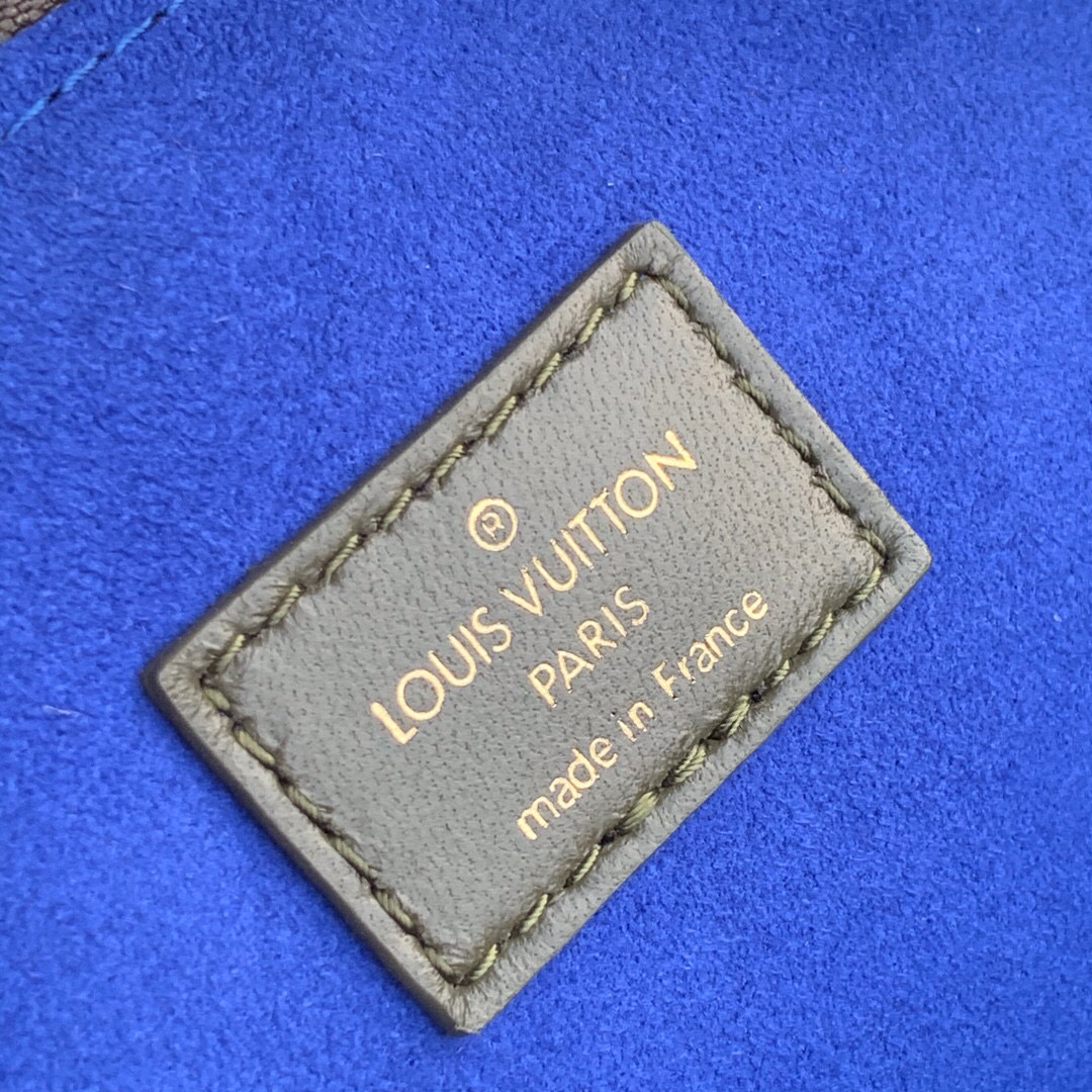 M57782  COUSSIN MM