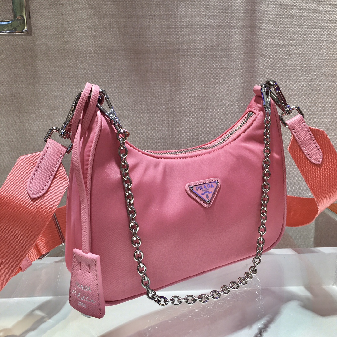 Prada Re-Edition 2005 nylon shoulder bag
