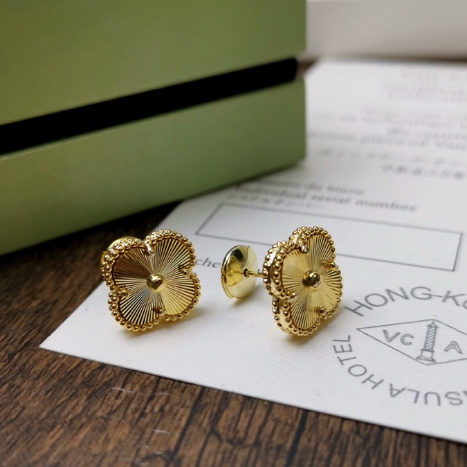 VanCleef&Arpels Earrings