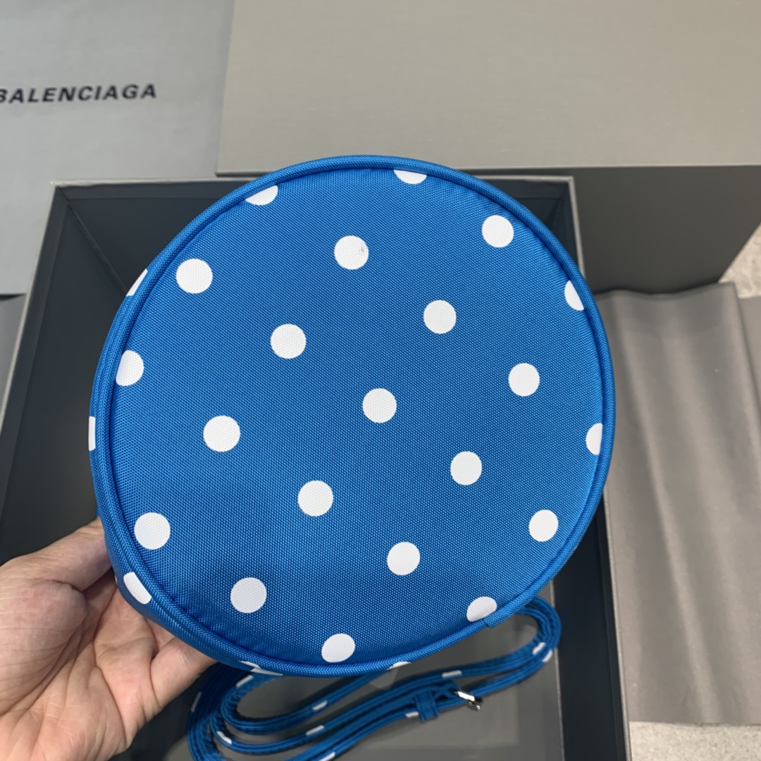 WOMEN'S WHEEL XS DRAWSTRING BUCKET, BALENCIAGA HANDBAG