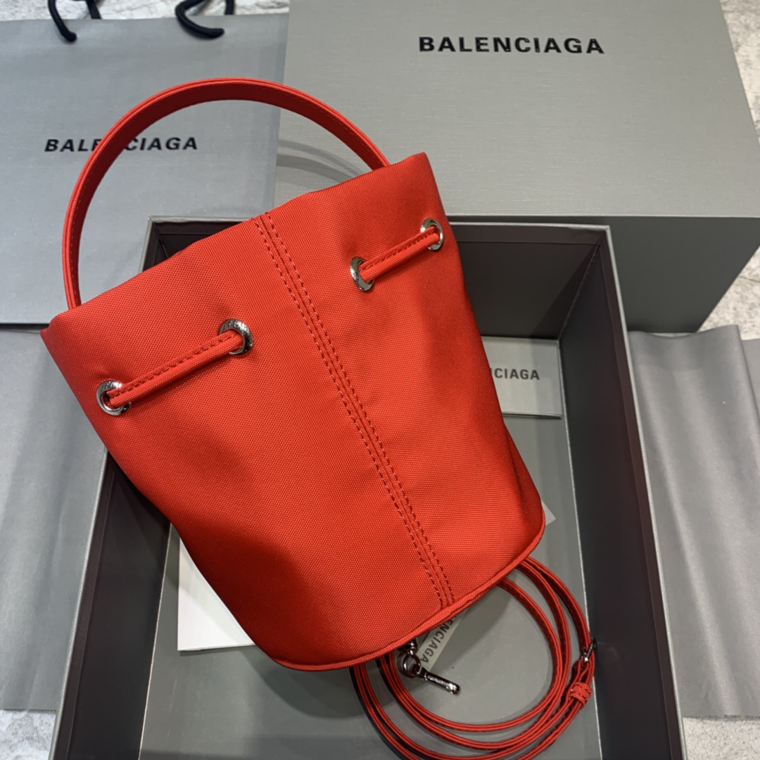 WOMEN'S WHEEL XS DRAWSTRING BUCKET, BALENCIAGA HANDBAG