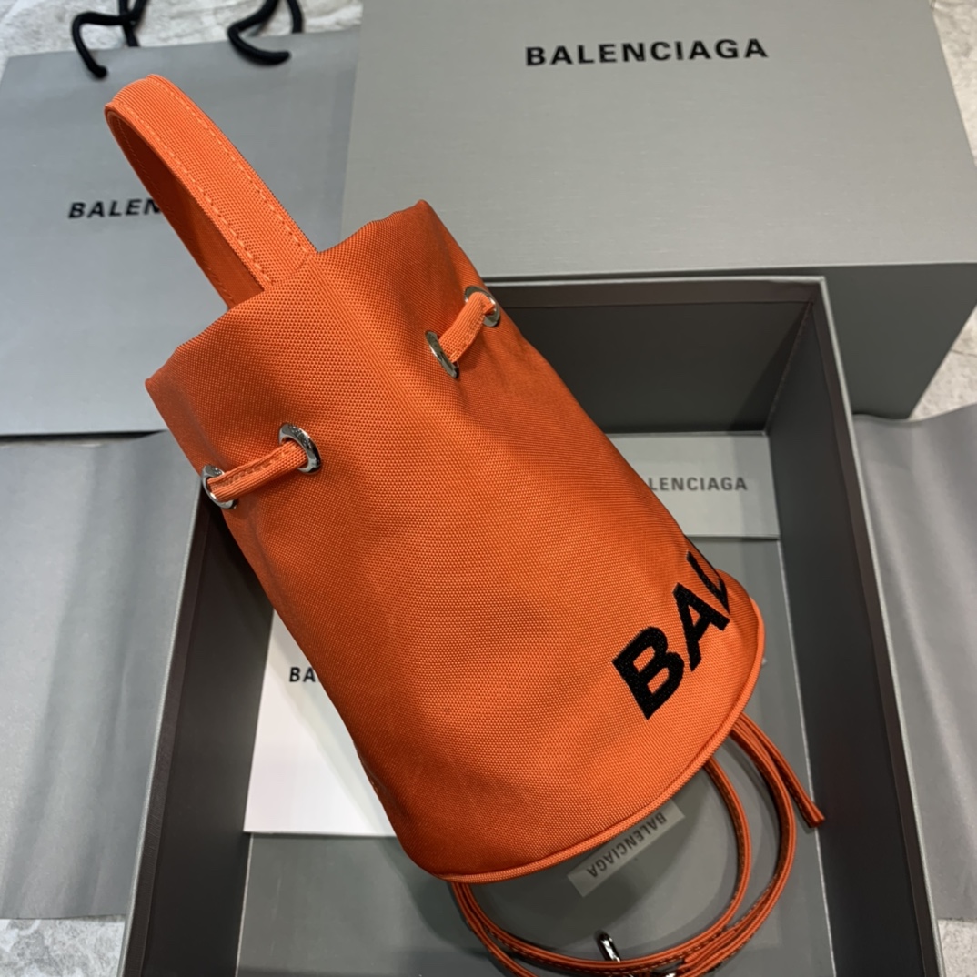 WOMEN'S WHEEL XS DRAWSTRING BUCKET, BALENCIAGA HANDBAG