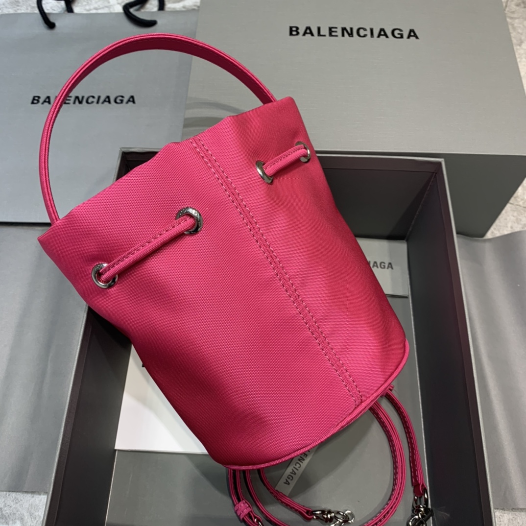 WOMEN'S WHEEL XS DRAWSTRING BUCKET, BALENCIAGA HANDBAG