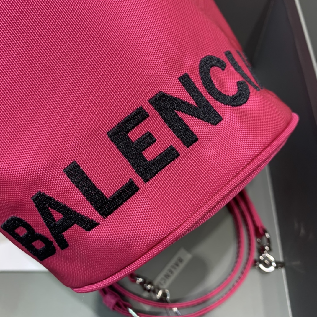 WOMEN'S WHEEL XS DRAWSTRING BUCKET, BALENCIAGA HANDBAG