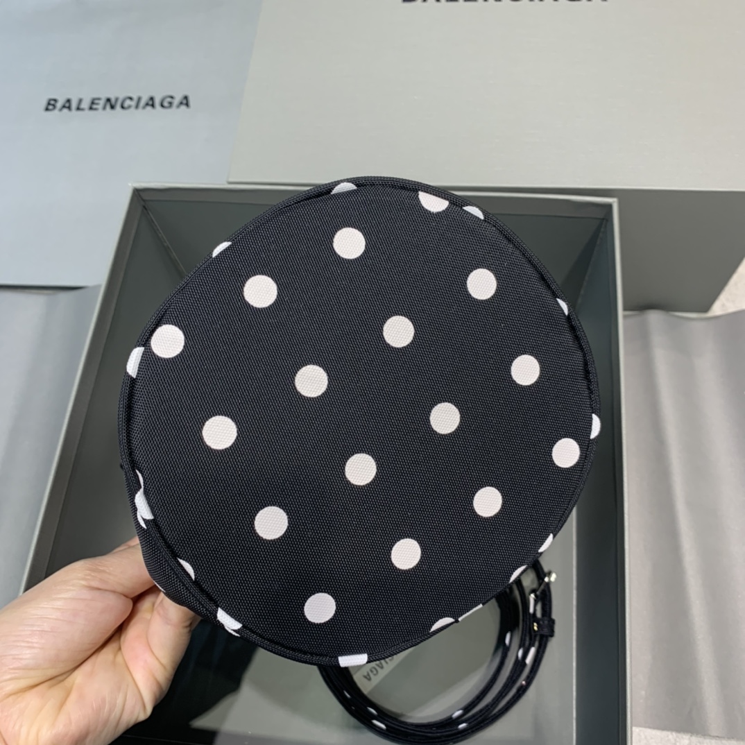 WOMEN'S WHEEL XS DRAWSTRING BUCKET, BALENCIAGA HANDBAG