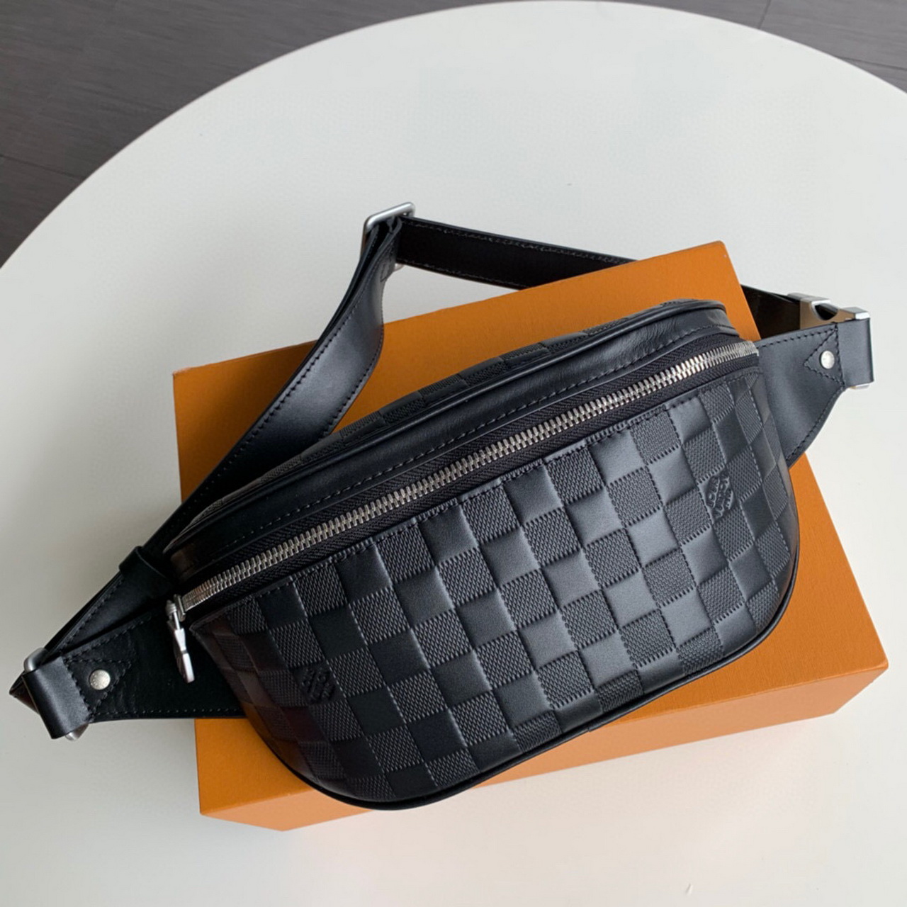 N40298  CAMPUS BUMBAG