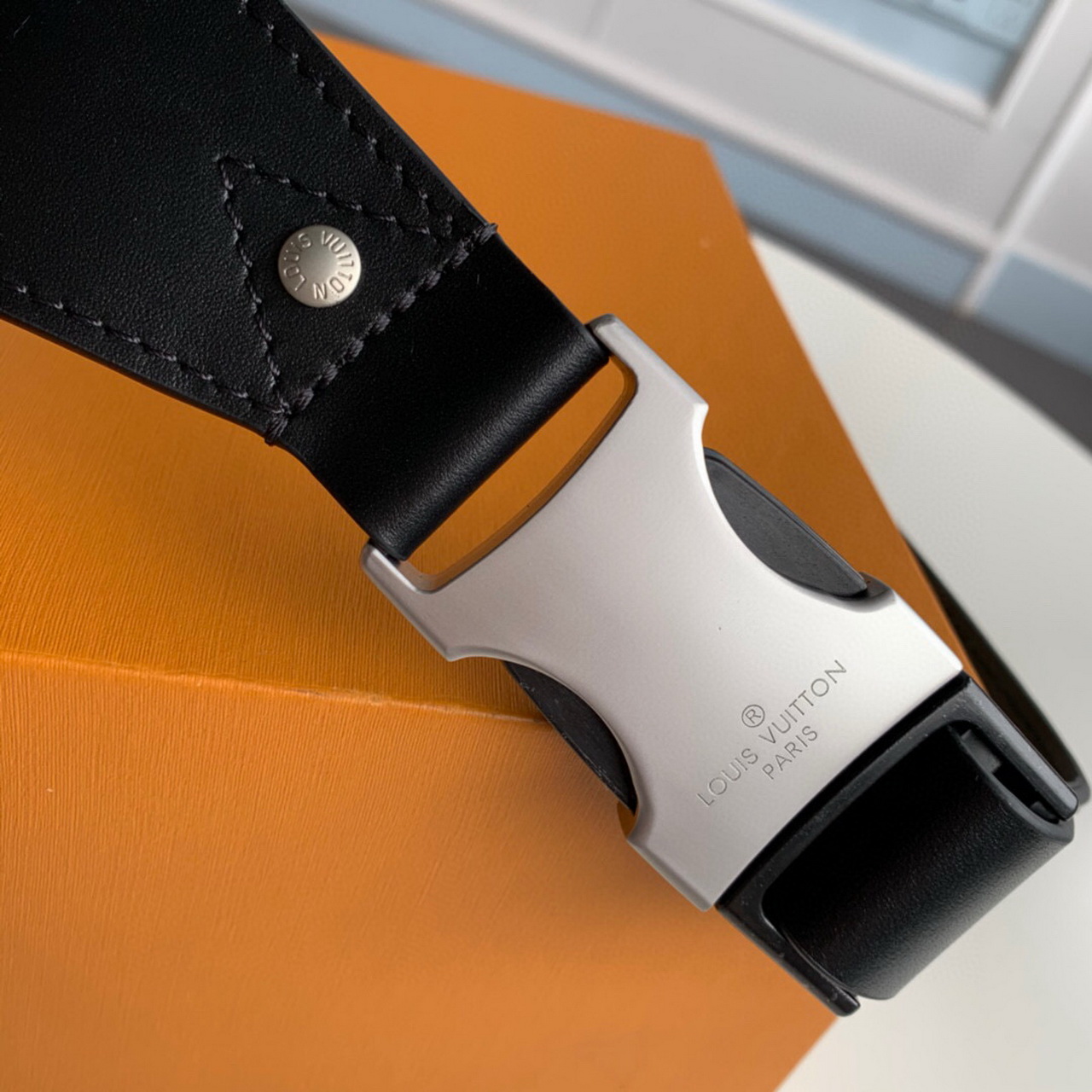 N40298  CAMPUS BUMBAG