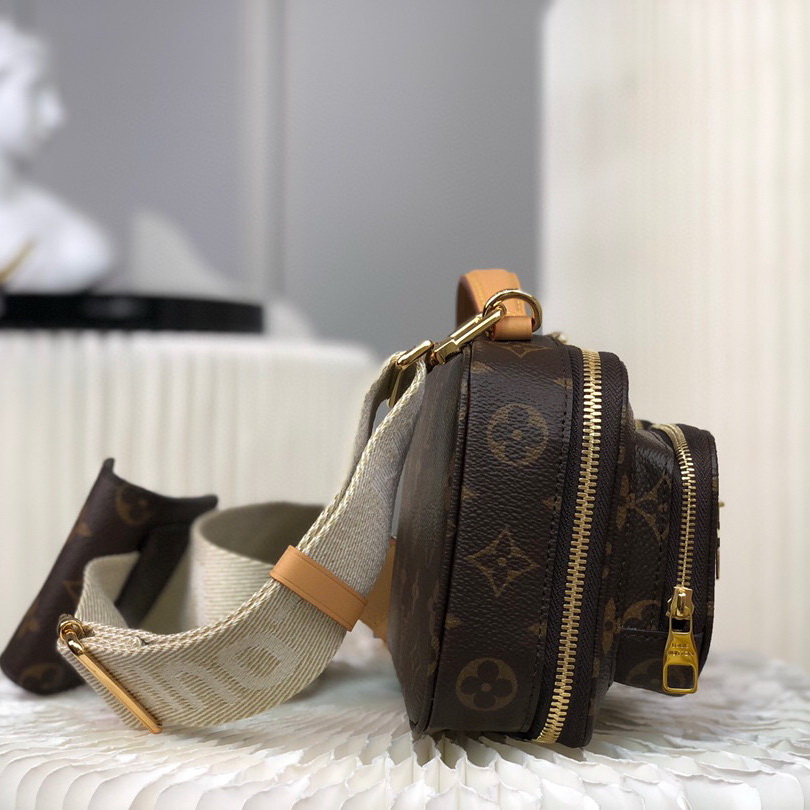 M80446  UTILITY CROSSBODY, Louis Vuitton LV