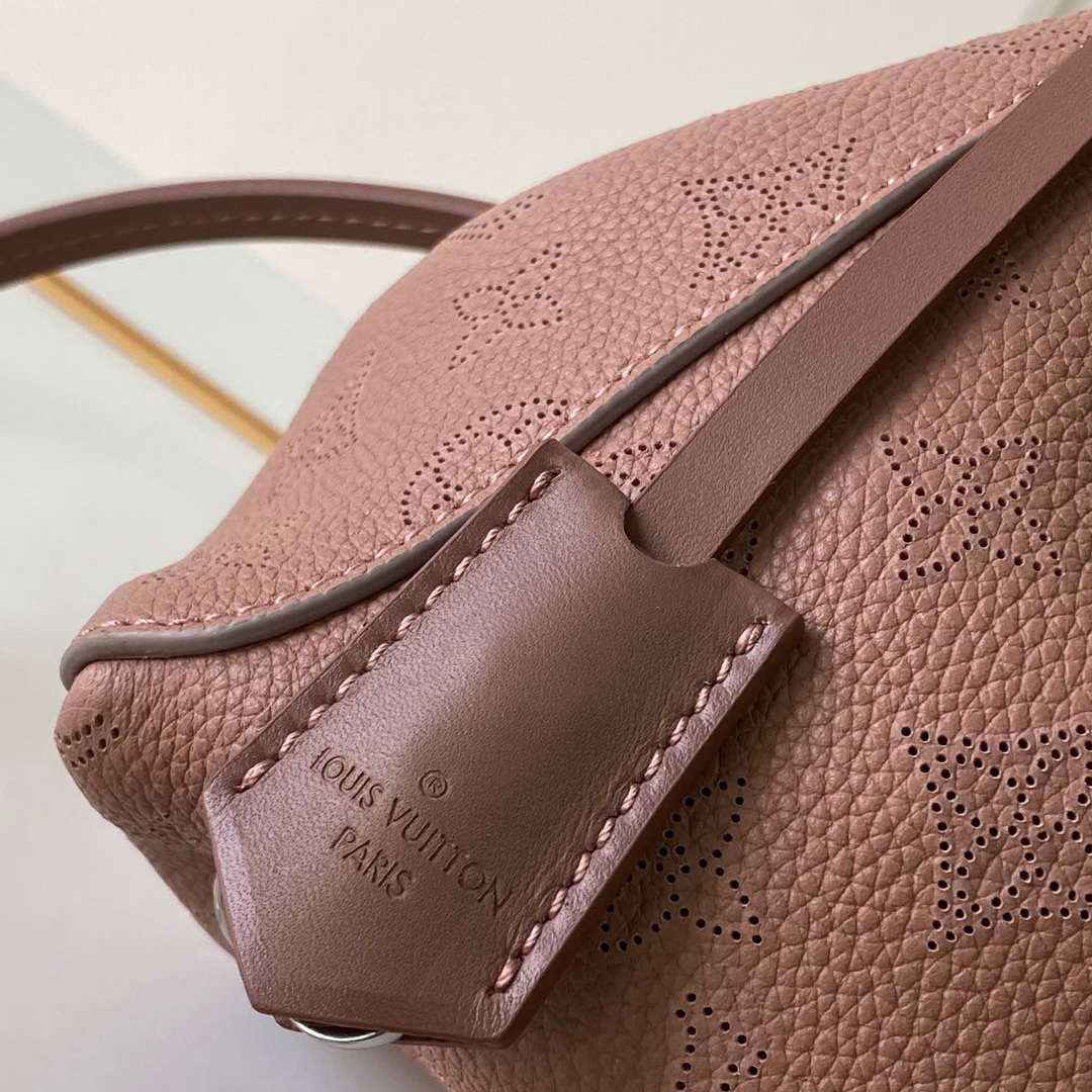 HINA PM, LOUIS VUITTON LV