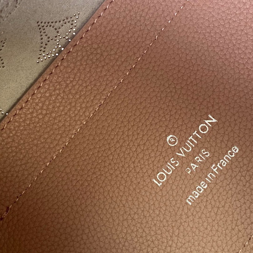 HINA PM, LOUIS VUITTON LV