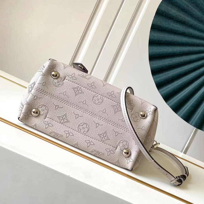 HINA PM, LOUIS VUITTON LV