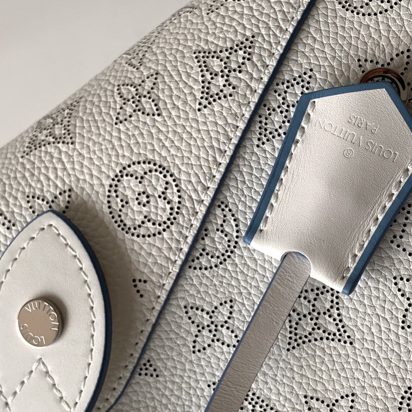 HINA PM, LOUIS VUITTON LV