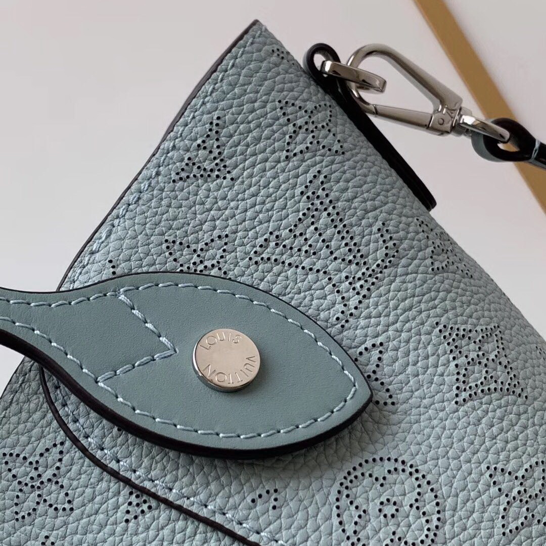 HINA PM, LOUIS VUITTON LV