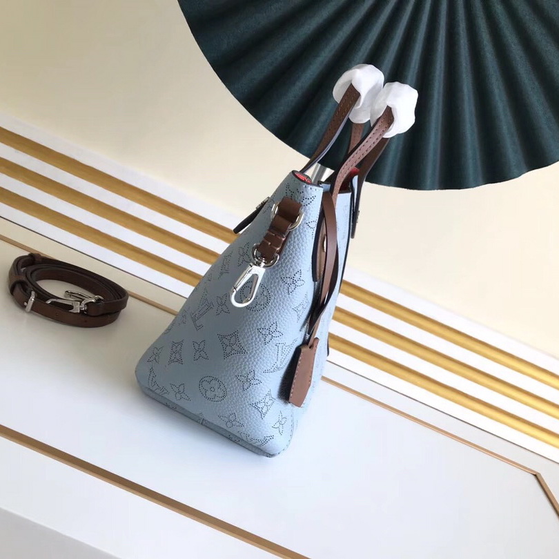 HINA PM, LOUIS VUITTON LV