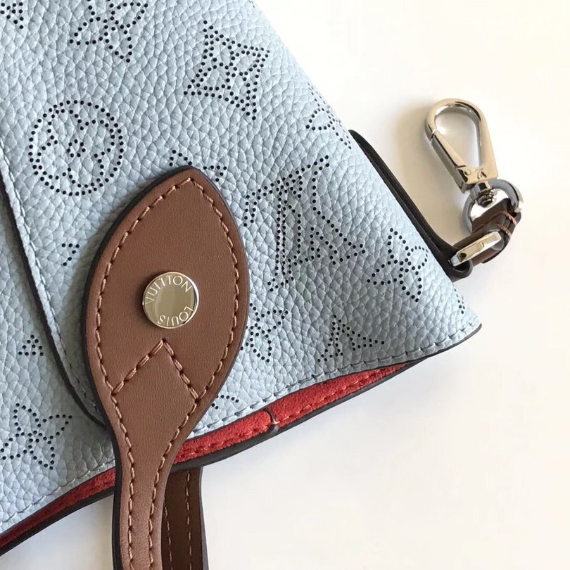 HINA PM, LOUIS VUITTON LV