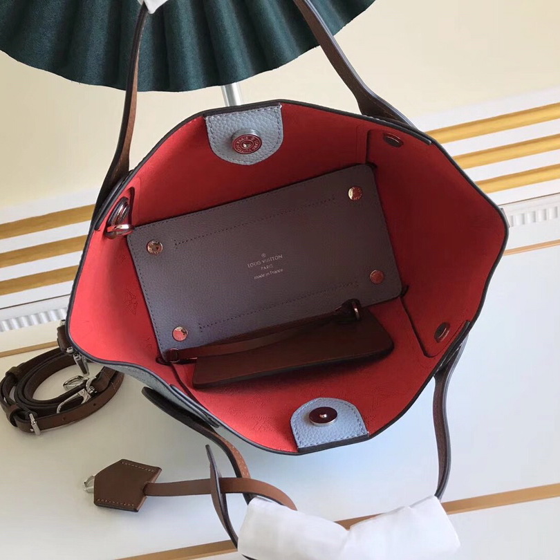 HINA PM, LOUIS VUITTON LV