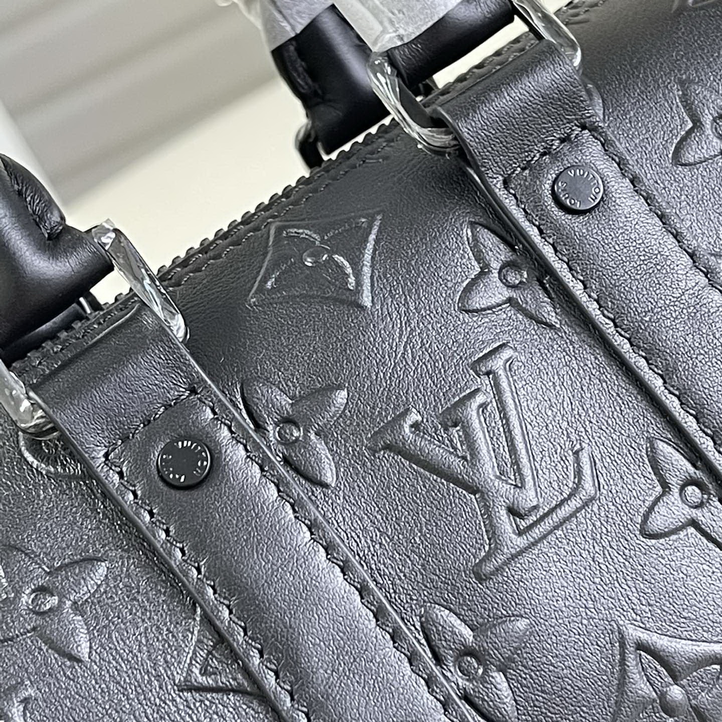 M57960  KEEPALL XS